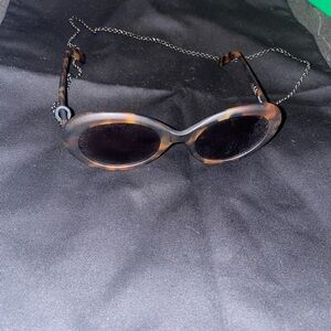 BOTTEGA LEOPARD PRINT SUNGLASSES WITH CHAIN. BOX INCLUDED